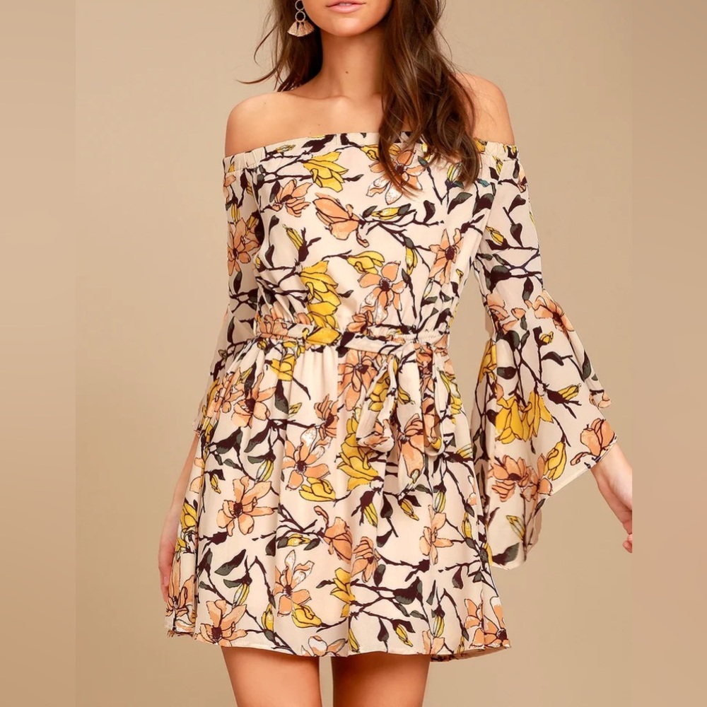 Lulu’s Blushing Blooms Blush Floral Print Off-the-Shoulder Dress
